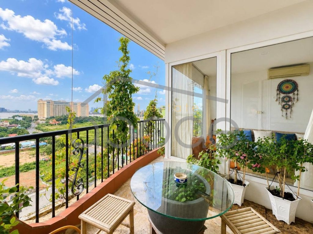 apartment for rent Chroy Changvar Phnom Penh penthouse CCA9