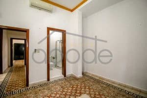 colonial style apartment for rent Daun Penh near BKK 1 central Phnom Penh