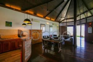 Colonial penthouse apartment for rent Riverside Daun Penh