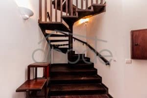 colonial riverside apartment for rent