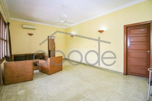 3 bedroom renovated flathouse for rent Daun Penh DP5A1
