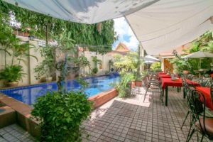 business for sale hotel royal palace central Phnom Penh DP5U11