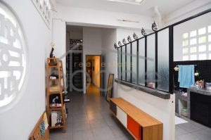 Renovated flathouse for rent Daun Penh DP8L11