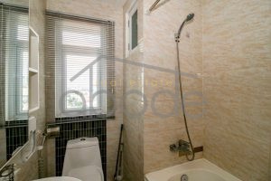 2 bedroom apartment for rent Ly Hout central Phnom Penh