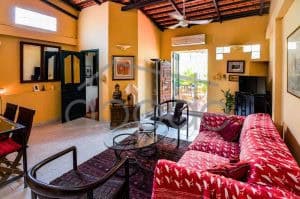 renovated flathouse for sale Daun Penh central Phnom Penh