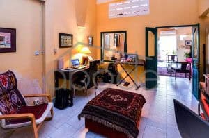 renovated flathouse for sale Daun Penh central Phnom Penh